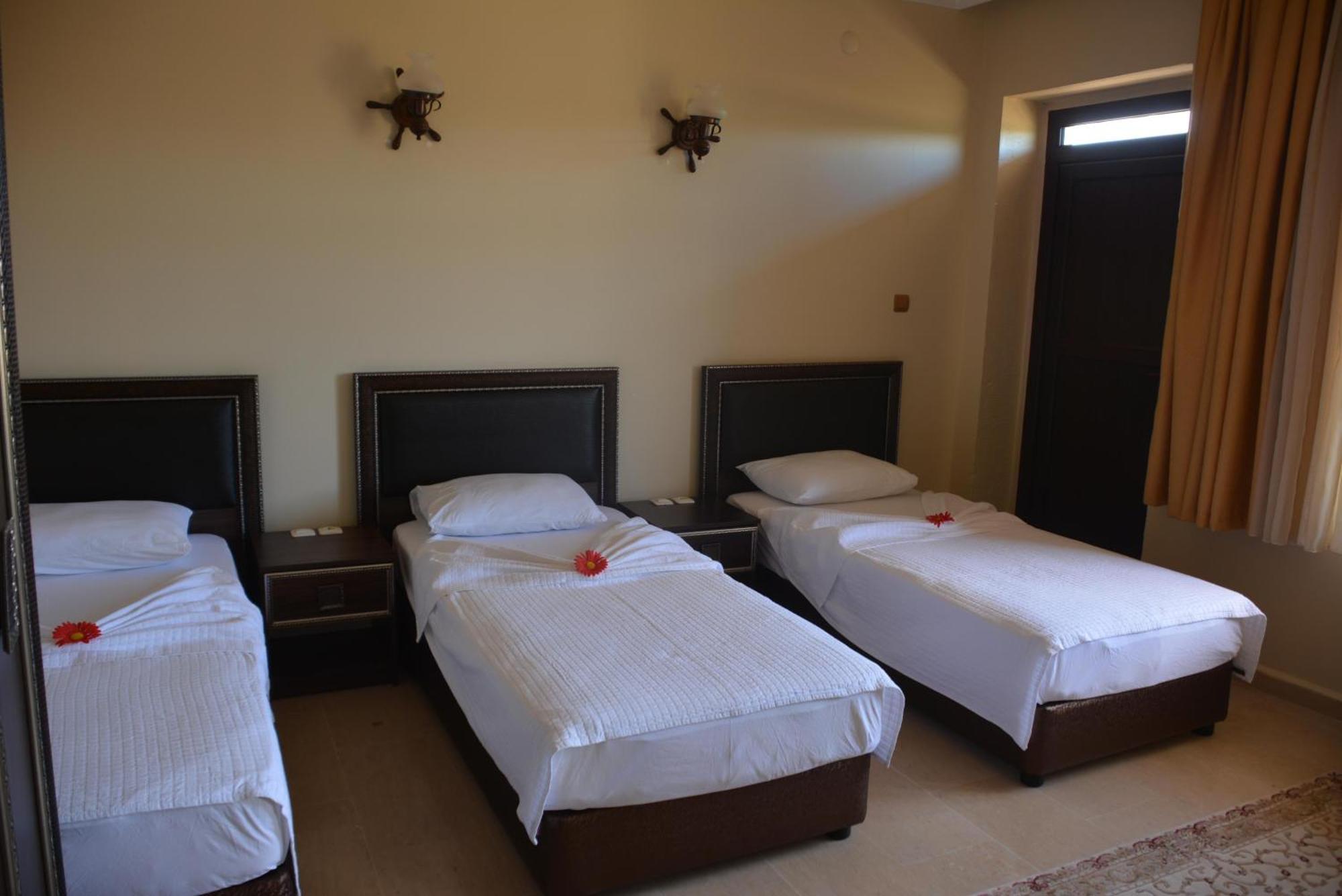 Turabdin Hotel Midyat Quarto foto